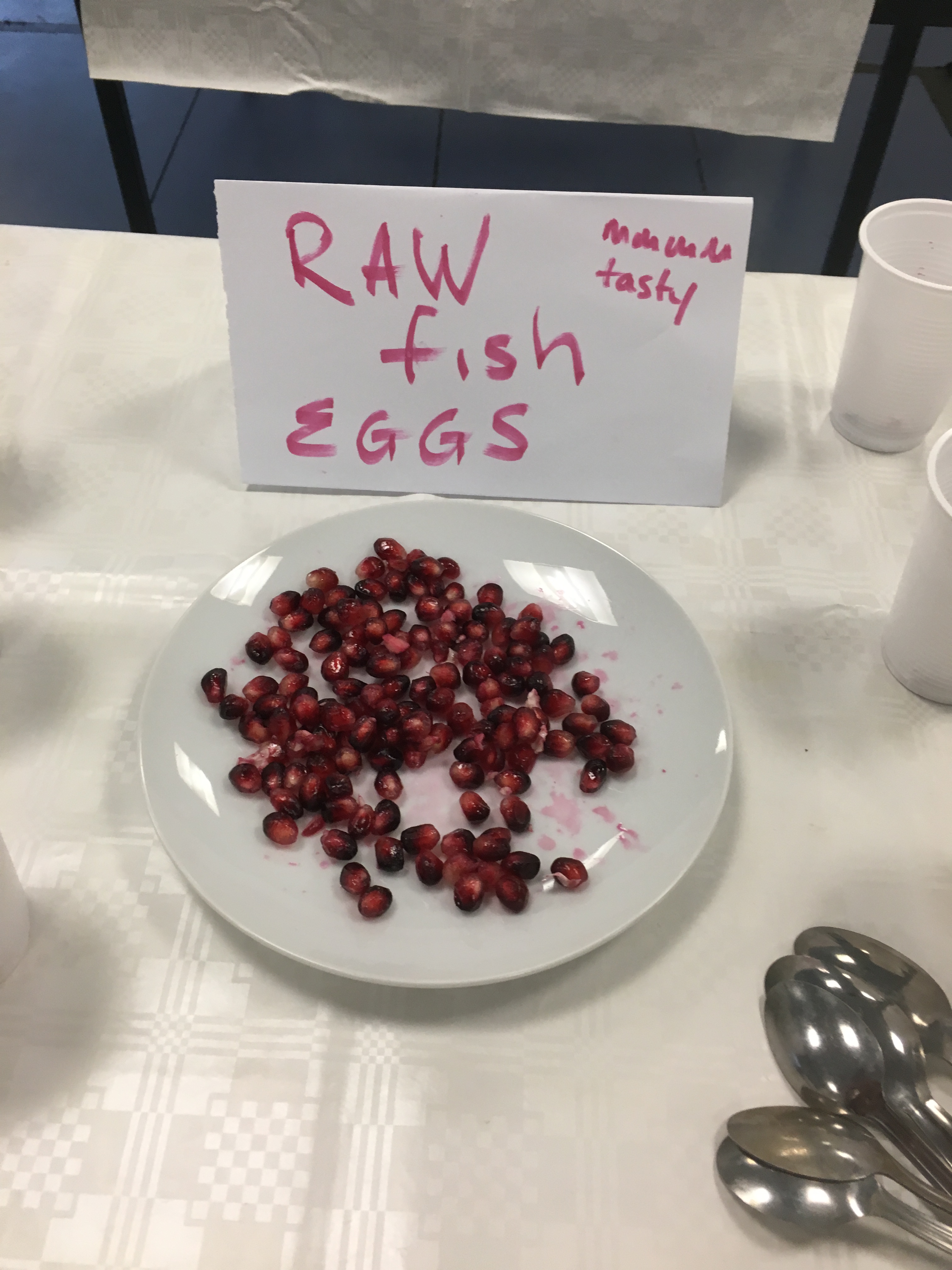 bushtucker-trial-fish-eggs.JPG