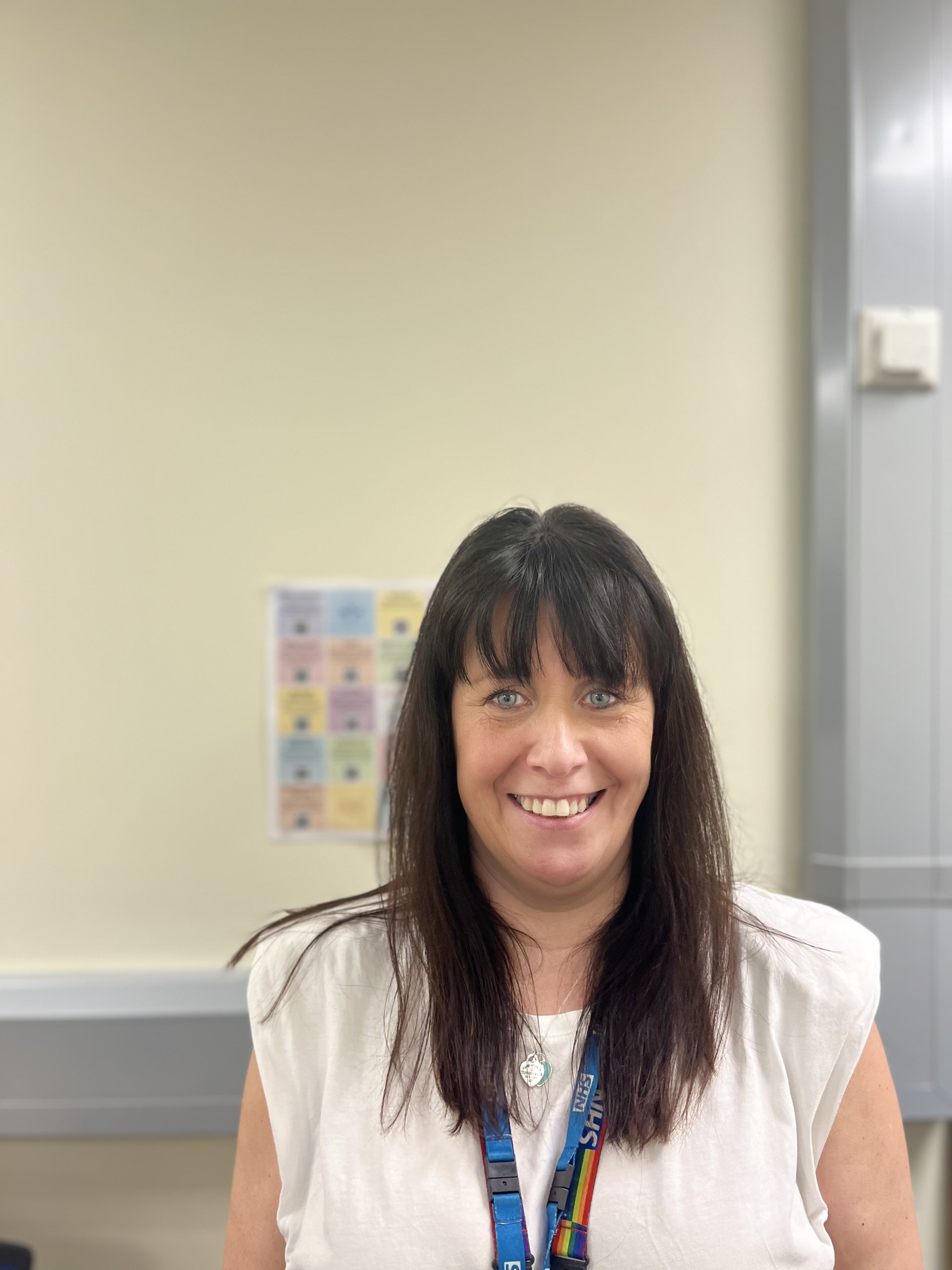 Derbyshire NHS colleague, and parent of neurodiverse child, receives award for empowering parents to support child with ADHD