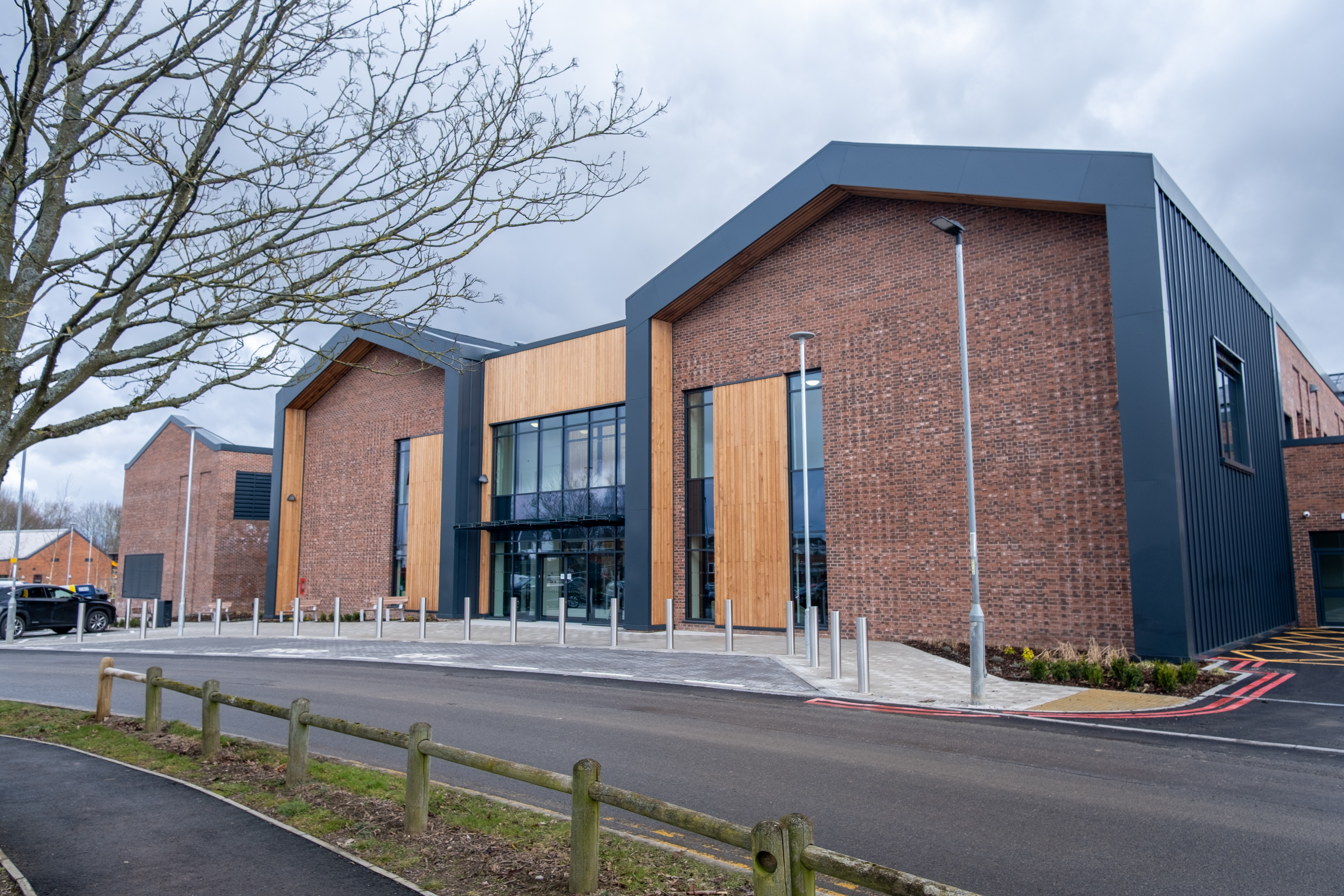 First patients move into Derbyshire Healthcare’s new 54-bed mental health unit in Chesterfield