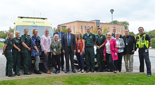 Paramedics join police mental health triage hub to enhance the 999 service